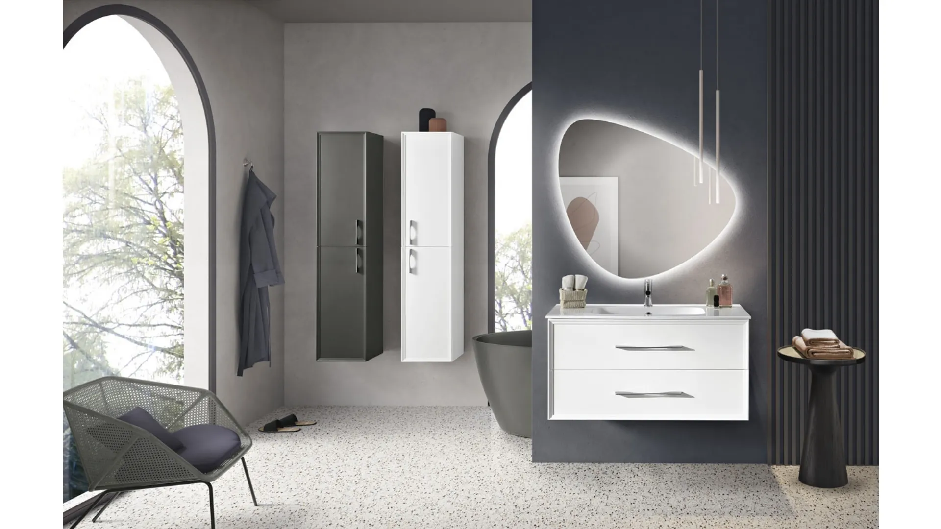 Mobile da Bagno sospeso Classic laccato Bianco con colonne laccate Bianco e Antracite di Bluelife